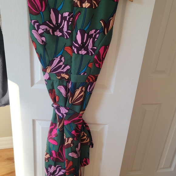 Icone Simons Belted Jumpsuit - Picture 5 of 5